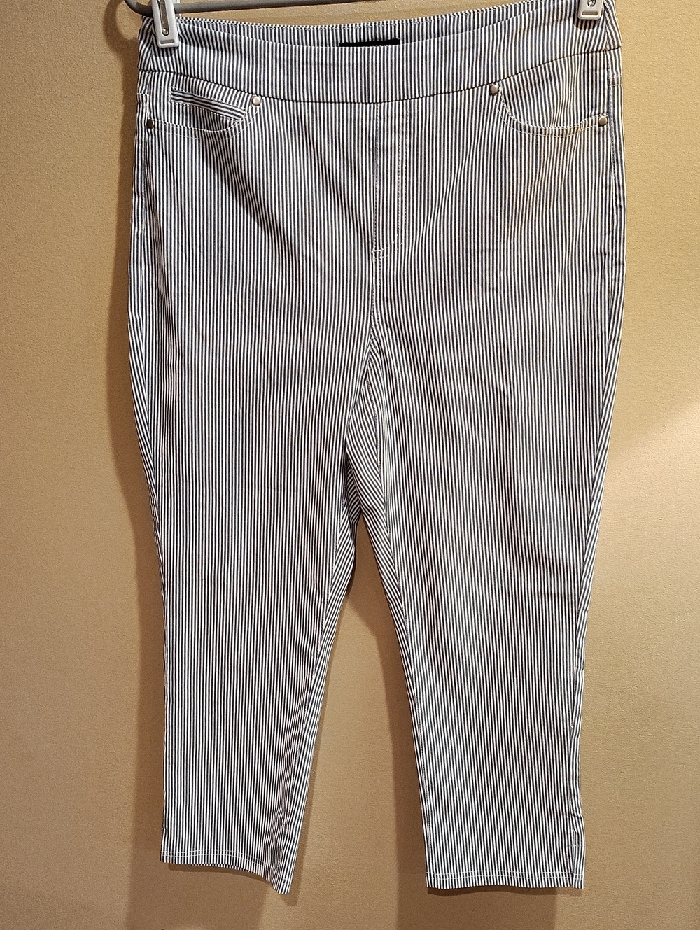 Mario Serrani Made In Italy Size M Blue White Striped Capri WM&Vinted